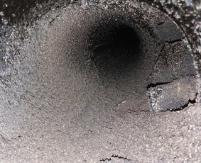 Kaminų, ventiliacinių šachtų valymas - Dūmtraukių valymas ir priežiūra - 1 Dūmtraukių valymas ir priežiūra - Kaminų, ventiliacinių šachtų valymas - 1