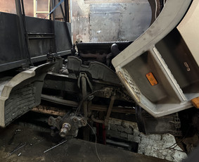 Važiuoklės, stabdžių remontas - Sunkvežimių, vilkikų bei statybinės tech. remontas - 1