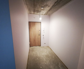 Sienų glaistymas ir dažymas Q4 lygiu