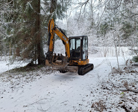 Mini Ekskavatorius, Vikšrinis Bobcat Nuoma / Nuteka  MB / Darbų pavyzdys ID 3133337