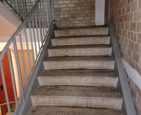 Buitinės paslaugos - Kokybi&scaron;kas laiptinių valymas - 3