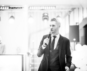 Vedėjas/atlikėjas Donatas - Viešųjų renginių vedimas - 2 Viešųjų renginių vedimas - Vedėjas/atlikėjas Donatas - 2