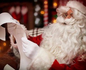 Kalėdų senelis šventėje - Erdvės Renginiams, Šventėms, Konferencijoms, Susitikimams. - 1