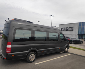 Keleivių pervežimas mikroautobusais su vairuotoju / TRANSFERSLTU / Darbų pavyzdys ID 2231644