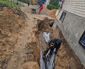 Pamatų renovacija, šiltinimas, drenažas, nuotekos - Drenažo įrengimas - 1 Drenažo įrengimas - Pamatų renovacija, šiltinimas, drenažas, nuotekos - 1