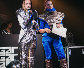 Futuristinė kalėdų šventė įmonėje 2118
