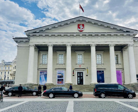 Keleivių pervežimai , oro uostas, pervežimas tarp miestų Vip / VIP pervežimai / Darbų pavyzdys ID 3184347