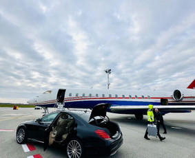 Keleivių pervežimai , oro uostas, pervežimas tarp miestų Vip / VIP pervežimai / Darbų pavyzdys ID 3184375