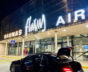 Keleivių pervežimai , oro uostas, pervežimas tarp miestų Vip / VIP pervežimai / Darbų pavyzdys ID 3184399