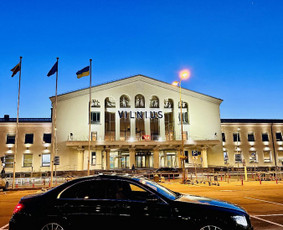 Keleivių pervežimai , oro uostas, pervežimas tarp miestų Vip / VIP pervežimai / Darbų pavyzdys ID 3184471
