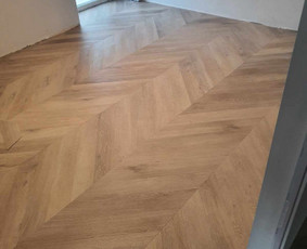 Visų tipų grindų montavimas ir išlyginamasis sluoksnis / MM / Darbų pavyzdys ID 3188065