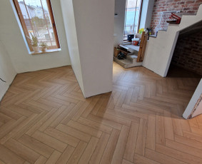 Visų tipų grindų montavimas ir išlyginamasis sluoksnis / MM / Darbų pavyzdys ID 3188093