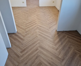 Visų tipų grindų montavimas ir išlyginamasis sluoksnis / MM / Darbų pavyzdys ID 3188131