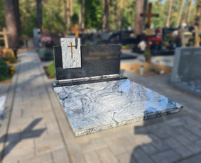 Kapaviečių dengimas plokštėmis, paminklų gamyba, Paminklai, kapų dekoravimas skaldele, granitinių tri nkelių dangos įrengimas ir kiti kapaviečių tvarkymo bei įrengimo darbai www.kapu.lt +37065688083