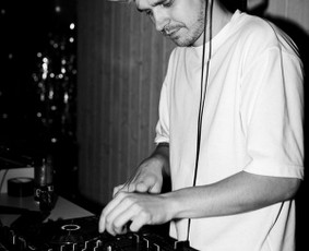 Rankas Aukštyn / Dj jūsų vakarėliui / Gytis Povilionis / Darbų pavyzdys ID 3193629