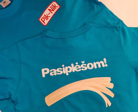 Įvairi spauda ant marškinėlių ir drabužių
