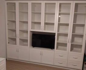 Patyręs meistras gamina nestandartinius korpusinius baldus - Spintų gamyba - 1 Spintų gamyba - Patyręs meistras gamina nestandartinius korpusinius baldus - 1