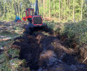 Sunkiasvorės technikos, tempimas, ištraukimas - Techninė pagalba kelyje - 1 Techninė pagalba kelyje - Sunkiasvorės technikos, tempimas, ištraukimas - 1