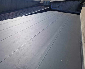 Plokščių Stogų Dengimas Pvc, Epdm ir bitumine Danga / Tvirti stogai / Darbų pavyzdys ID 3207882