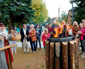 Renginių, lietuviškų apeigų vedėja, atlikėja, lektorė / UAB Kruenta / Darbų pavyzdys ID 604461