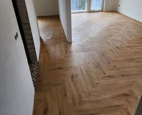Pvc Vinilinių grindų dangos įrengimas/meistras / MB"Flooorma" / Darbų pavyzdys ID 3211268