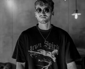 Vestuvės ir asmeninės fotosesijos - Fotosesija fotostudijoje - 3 Fotosesija fotostudijoje - Vestuvės ir asmeninės fotosesijos - 3