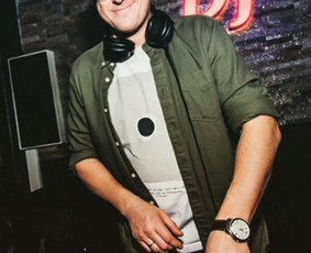 Kokybiška muzika, šokiams, šventei, vakarėliui ! - DJ paslaugos - 1 DJ paslaugos - Kokybiška muzika, šokiams, šventei, vakarėliui ! - 1
