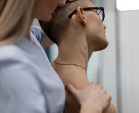 Kineziterapija paslaugos Kaune - Galvos, kaklo ir pečių juostos masažas - 1 Galvos, kaklo ir pečių juostos masažas - Kineziterapija paslaugos Kaune - 1