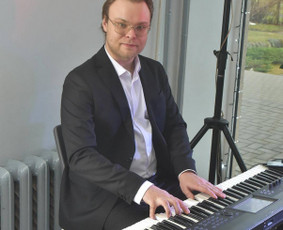Džiazo pianistas ir grupė / Linas Karaliūnas / Darbų pavyzdys ID 3220872