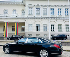 Prabangių automobilių nuoma su asmeniniu vairuotoju / Automobilių nuoma su vairuotoju / Darbų pavyzdys ID 3234875