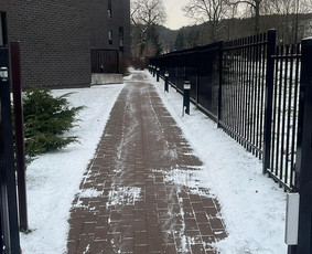 Žolės pjovimas, aeravimas, daugiabučių kiemų priežiūra. / MB Dgaid Group / Darbų pavyzdys ID 3242687
