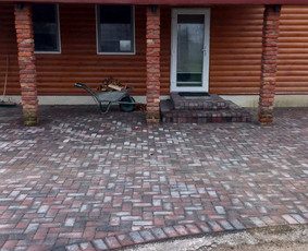 Trinkelių klojimas Kauno - Marijampolės apskrityse / Trinkelių klojimas / Darbų pavyzdys ID 3249153
