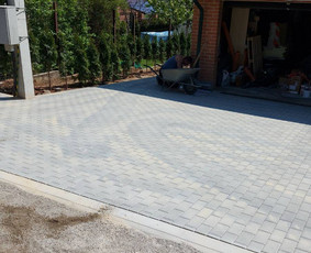Trinkelių klojimas Kauno - Marijampolės apskrityse / Trinkelių klojimas / Darbų pavyzdys ID 3249163