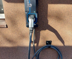Saulės elektrinės - Šilumos siurbliai - Įkrovimo stotelės - Elektromobilių įkrovimo stotelės - 3 Elektromobilių įkrovimo stotelės - Saulės elektrinės - Šilumos siurbliai - Įkrovimo stotelės - 3