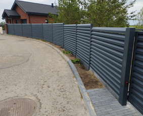 Metalinės tvoros - Kiemo vartai, tvoros - 1