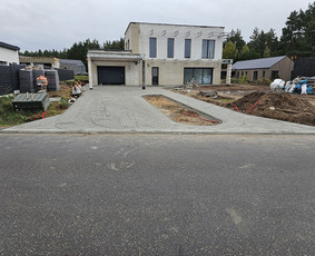 Kelio bortų įrengimas - Trinkelių klojimas ir gerbūvio darbai - 1