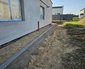 Vejos bortelių įrengimas - Trinkelių klojimas ir gerbūvio darbai - 2