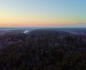 Pastatų, sklypų, stogų, saulės baterijų fotografavimas dronu - Video filmavimas, operatoriai - 4 Video filmavimas, operatoriai - Pastatų, sklypų, stogų, saulės baterijų fotografavimas dronu - 4