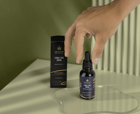 Firminis stilius. Pakuotės/etiketės dizainas. CBD BOOST OIL
Photo: CBD BOOST OIL