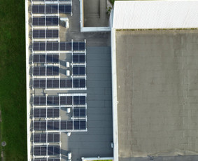 Pastatų, sklypų, stogų, saulės baterijų fotografavimas dronu - Filmavimas, fotografavimas dronu - 4 Filmavimas, fotografavimas dronu - Pastatų, sklypų, stogų, saulės baterijų fotografavimas dronu - 4