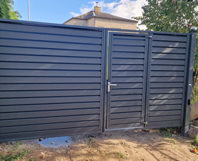 Skardine tvora Rombas, Vartai, Gamyba, Montavimas - Kiemo vartai, gamyba - 4 Kiemo vartai, gamyba - Skardine tvora Rombas, Vartai, Gamyba, Montavimas - 4