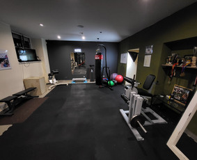 Asmeninės treniruotės individualioje sporto salėje 1n1 / Linas Petraitis / Darbų pavyzdys ID 3291631