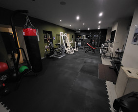 Asmeninės treniruotės individualioje sporto salėje 1n1 / Linas Petraitis / Darbų pavyzdys ID 3291643