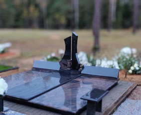 Kapų tvarkymas, paminklų, uždengimų, plytelių montavimas - Granito plokštės kapams, dengimas - 3 Granito plokštės kapams, dengimas - Kapų tvarkymas, paminklų, uždengimų, plytelių montavimas - 3