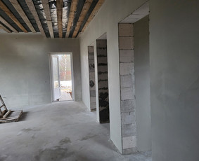 Langų, durų apdaila - Vidaus sienų tinkavimas - 2