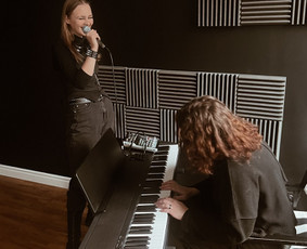 Vokalo, gitaros, pianino bei būgnų pamokos Klaipėdoje / Studio 34 / Darbų pavyzdys ID 3304181