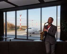 Dainininkai, muzikos grupės - Saksofonistas - 2