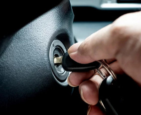 Automobilių avarinis atrakinimas, Automobilių raktų gamyba - Buitinės paslaugos - 4 Buitinės paslaugos - Automobilių avarinis atrakinimas, Automobilių raktų gamyba - 4