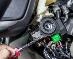 Automobilių avarinis atrakinimas, Automobilių raktų gamyba - Buitinės paslaugos - 2 Buitinės paslaugos - Automobilių avarinis atrakinimas, Automobilių raktų gamyba - 2