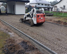 Trinkelių klojimas Kauno - Marijampolės apskrityse / Trinkelių klojimas / Darbų pavyzdys ID 3317985